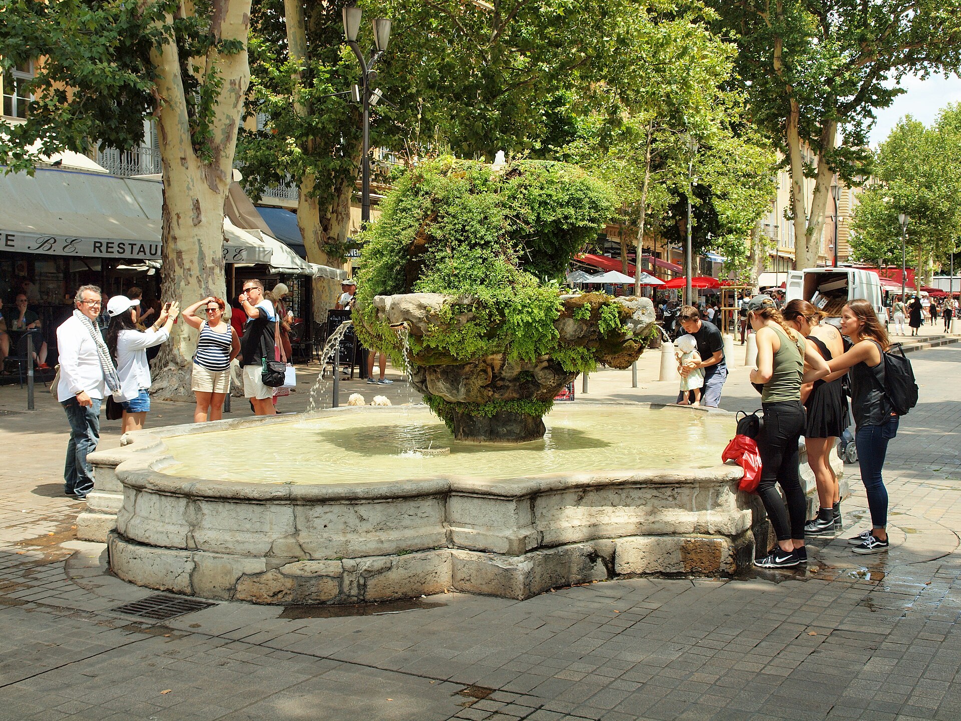 Fontaine des Neuf-Canons, Aix en Provence