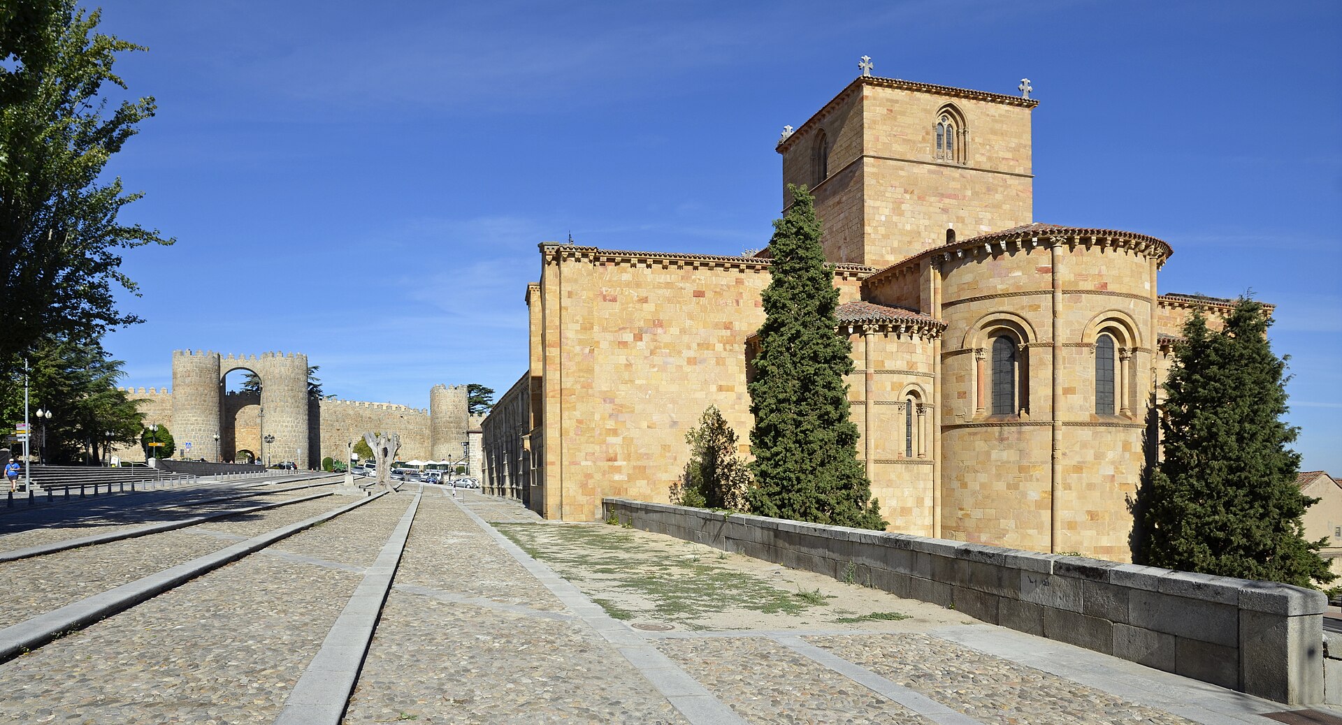 Walls of Ávila, Avila