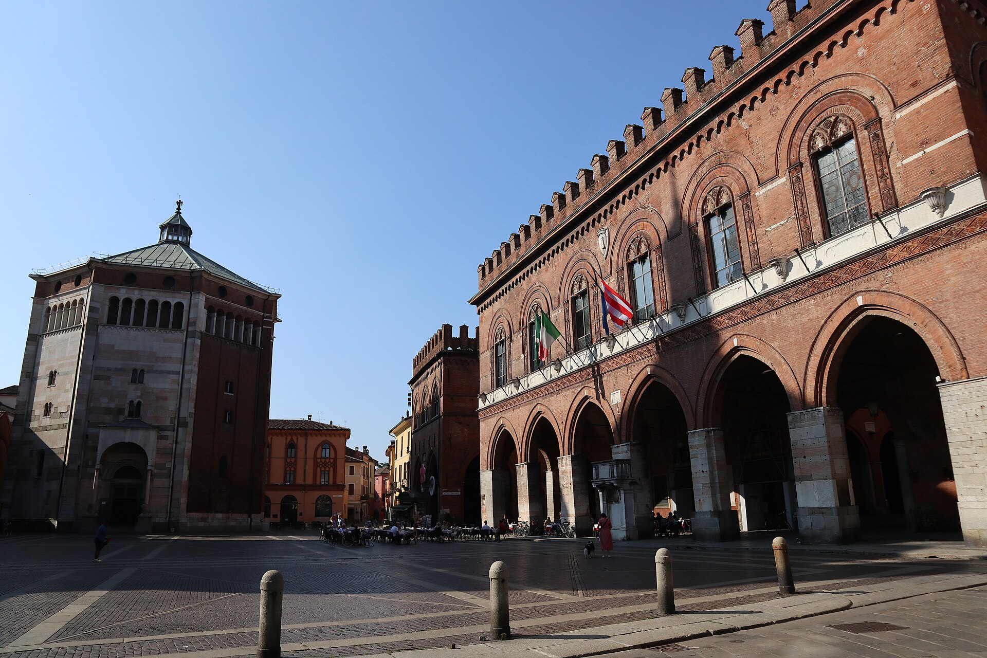 Piazza del Comune Cremona, Cremona