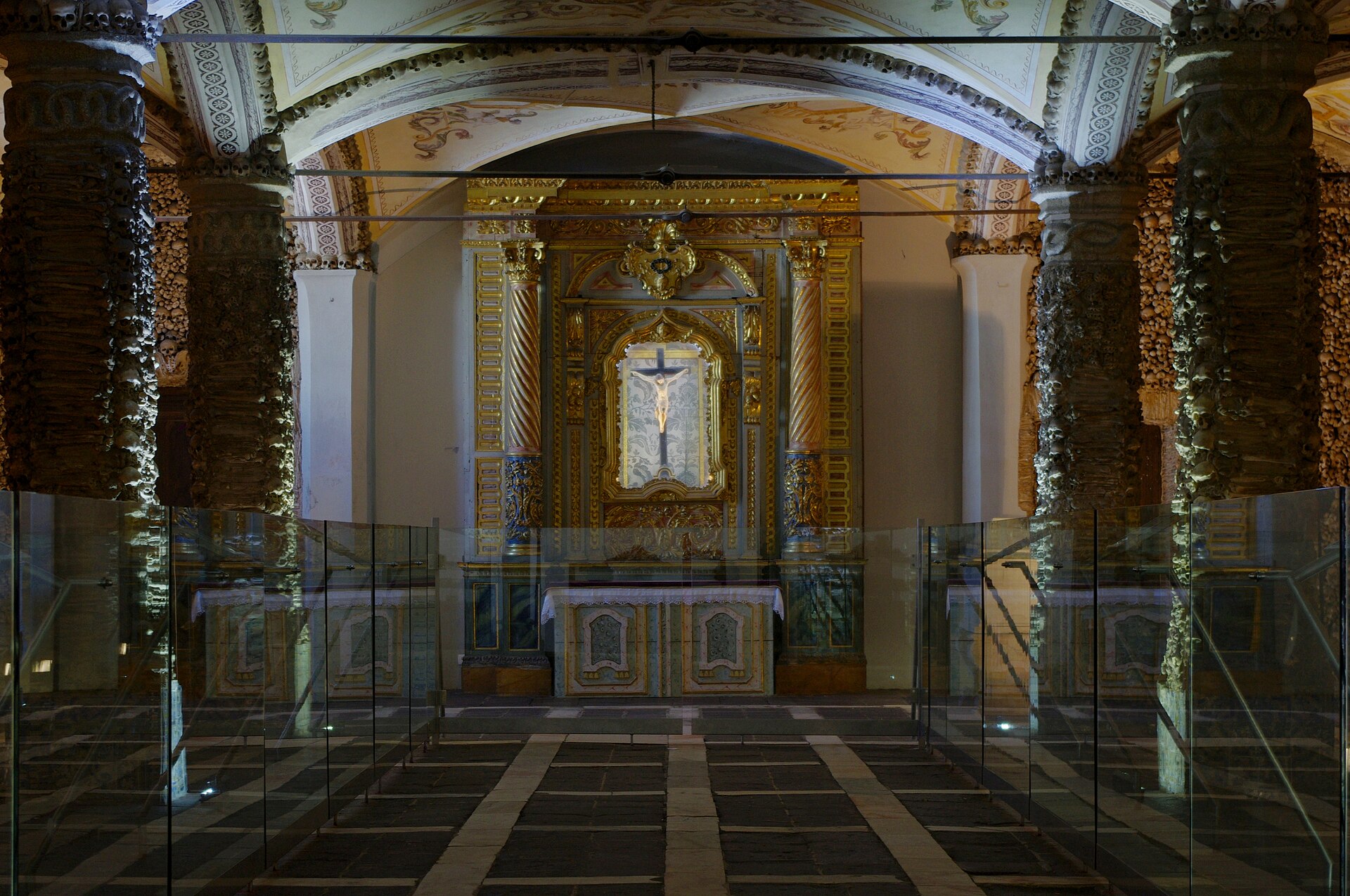 Chapel of Bones (Évora), Evora