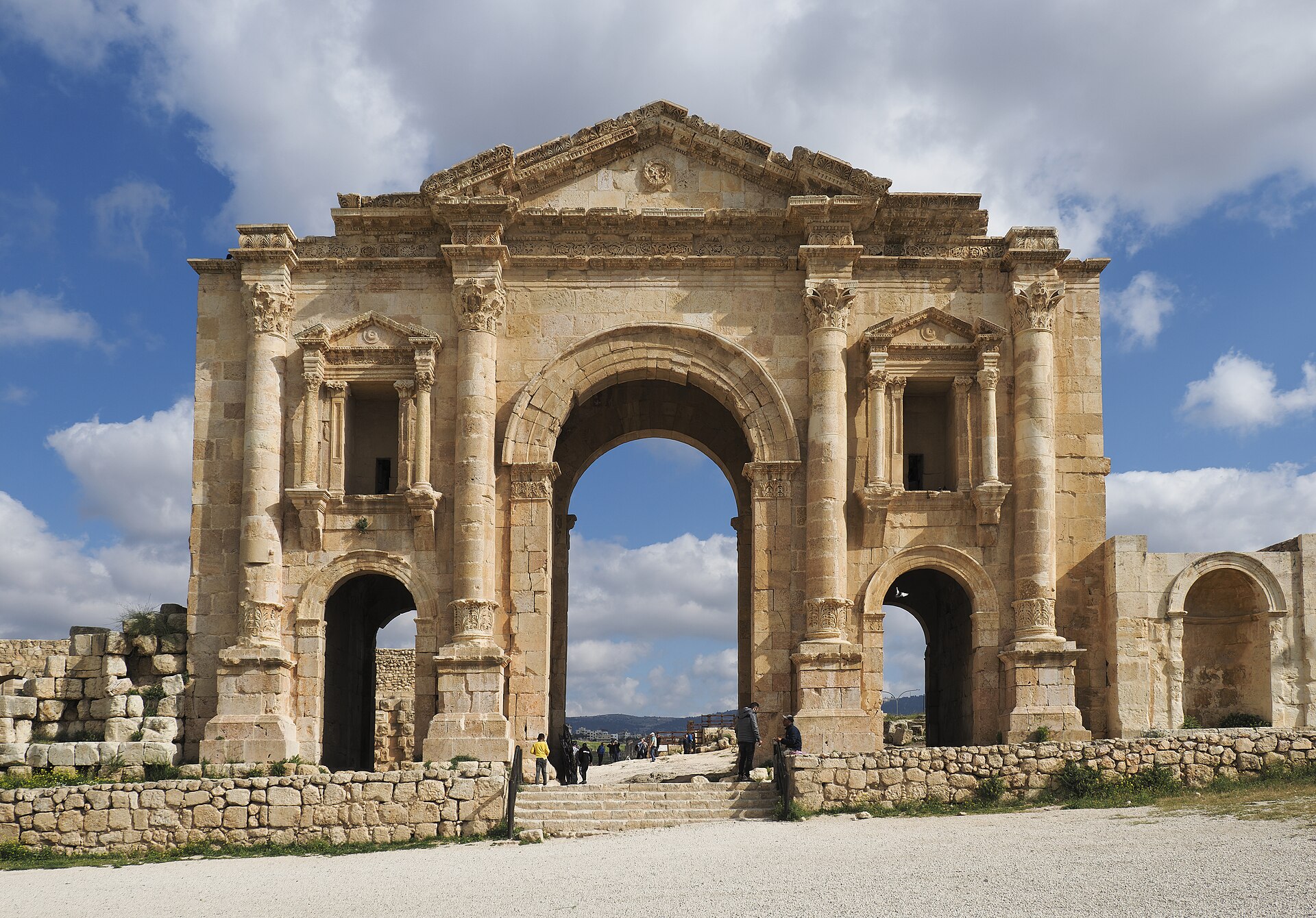 Arch of Hadrian, Jerash