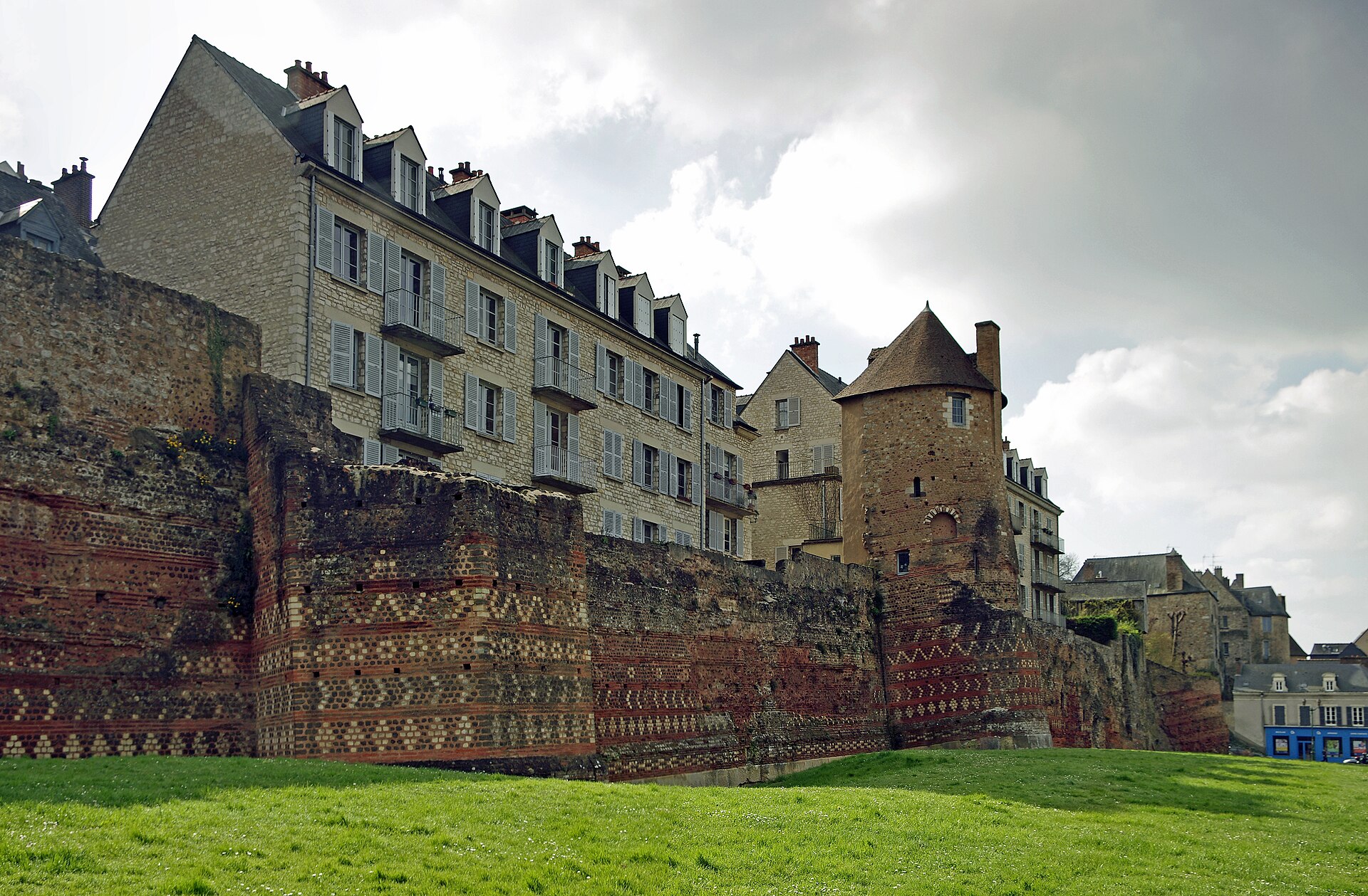 Enceinte romaine, Lemans