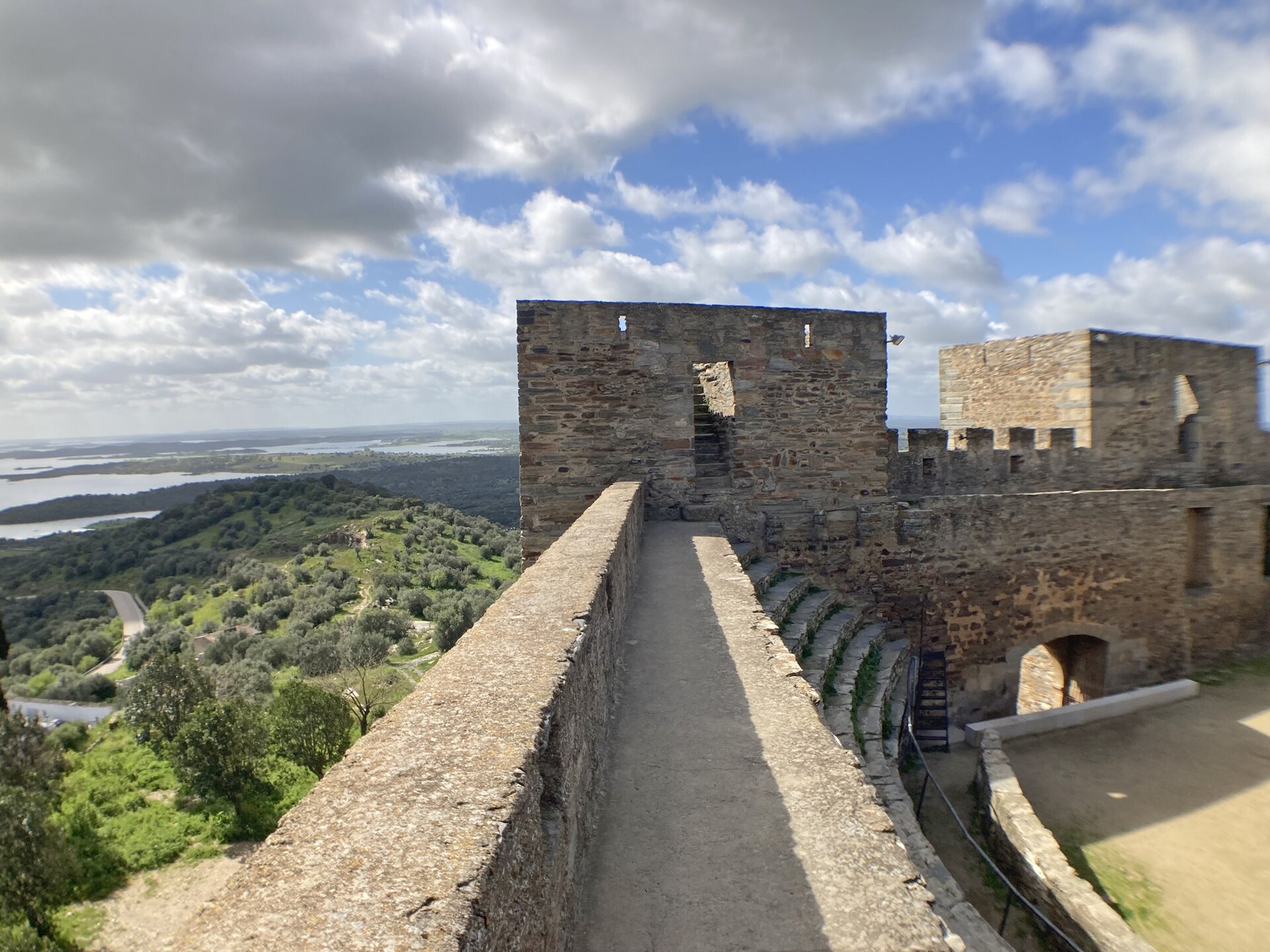 Monsaraz Castle, Monsaraz