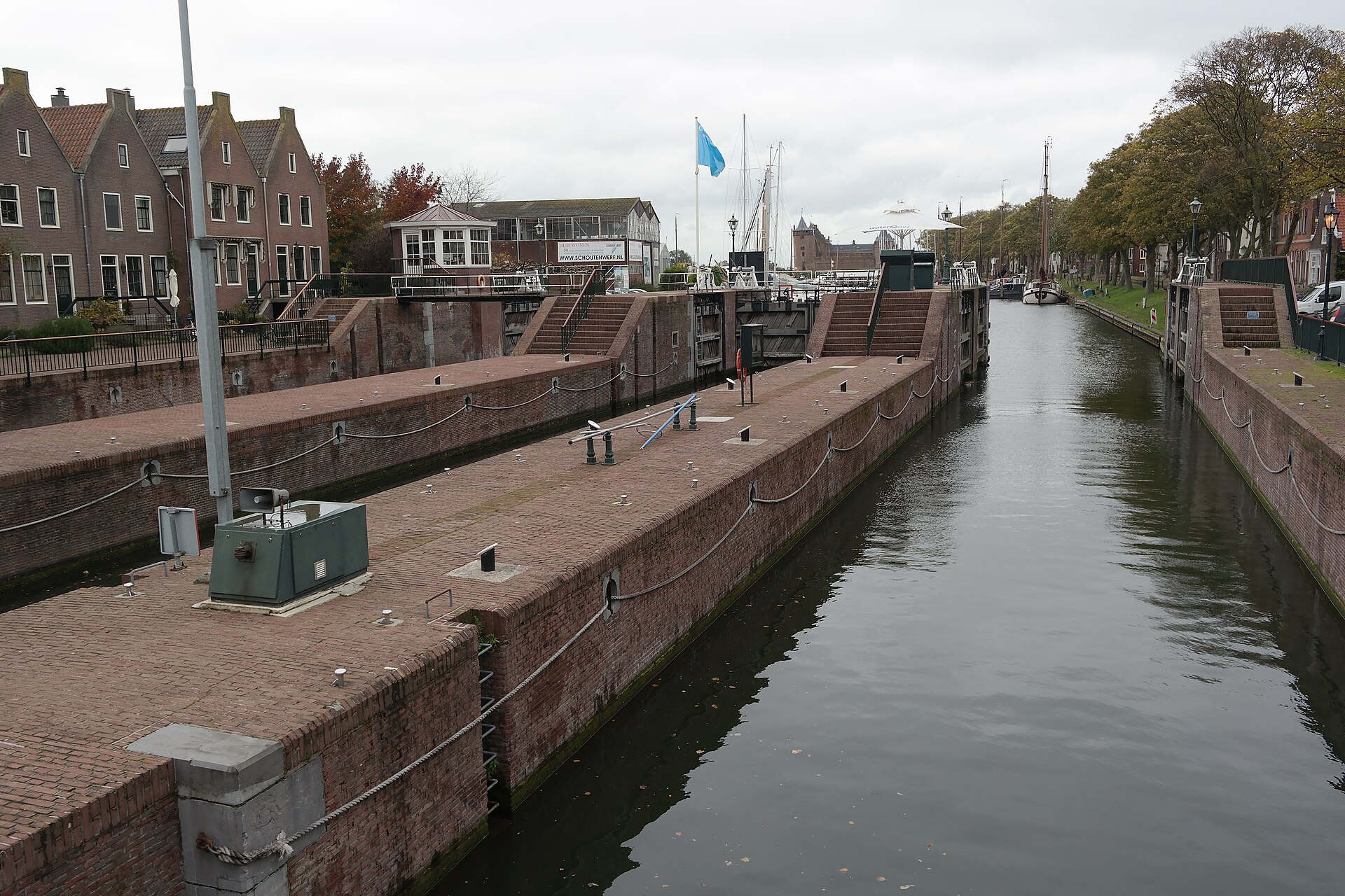 Groote Zeesluis Muiden, Muiden