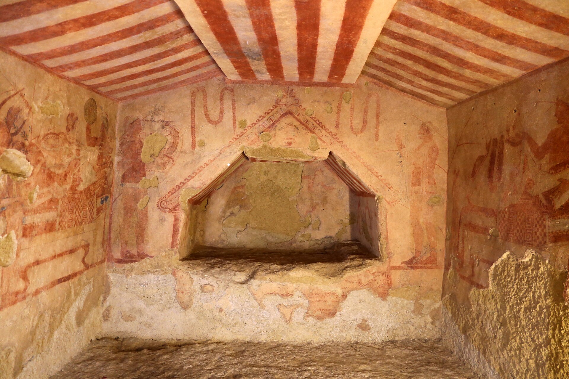 Tomba della Pulcella, Tarquinia