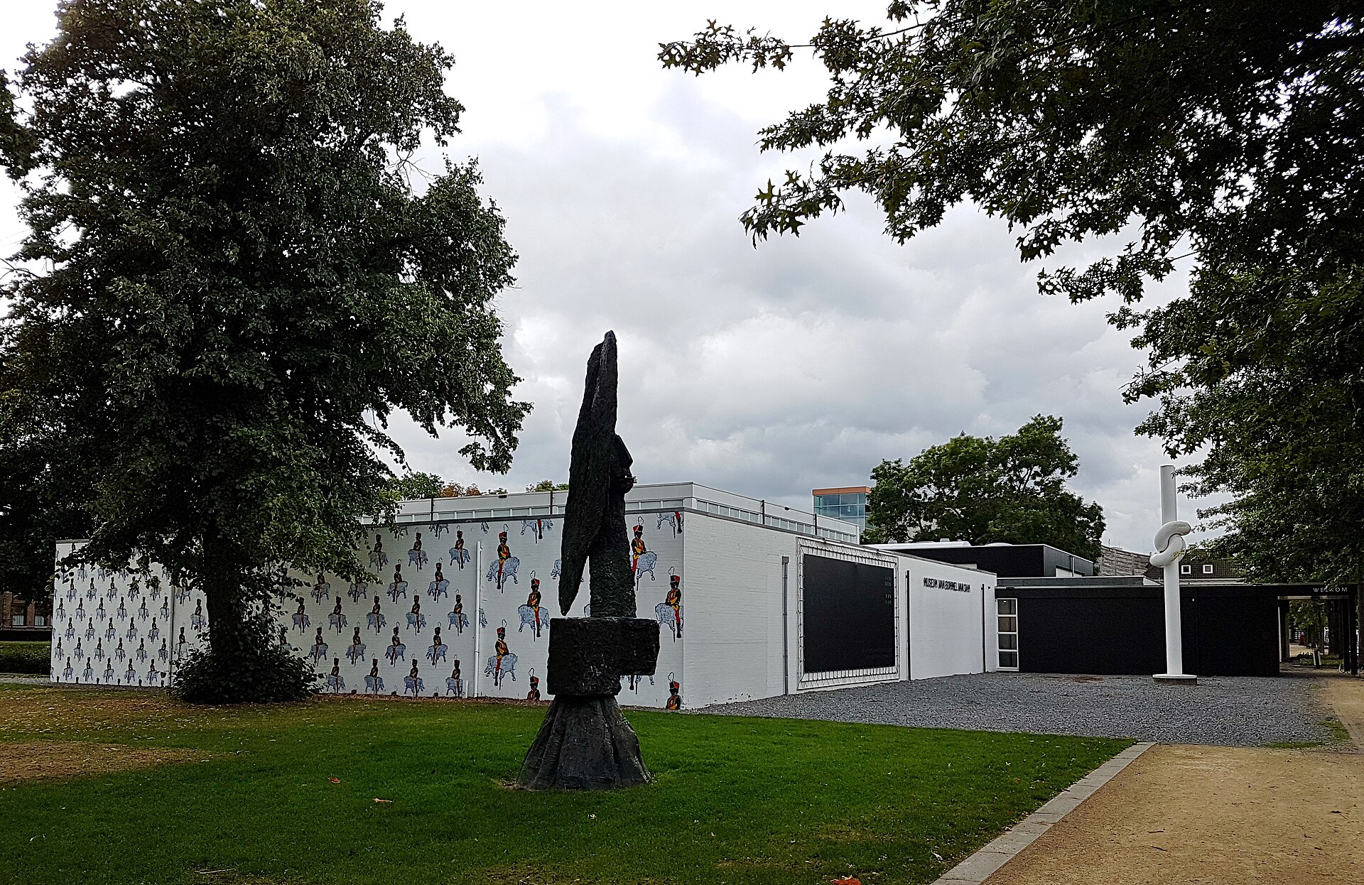 Museum van Bommel van Dam, Venlo